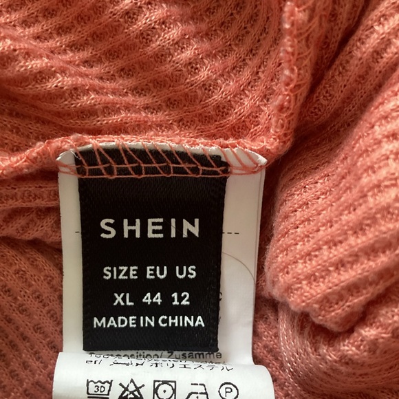 SHEIN short sleeve tops - Picture 4 of 5